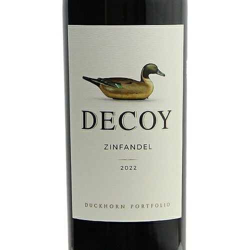 大谷翔平選手のインスタで話題！デコピンがくわえてました デコイ